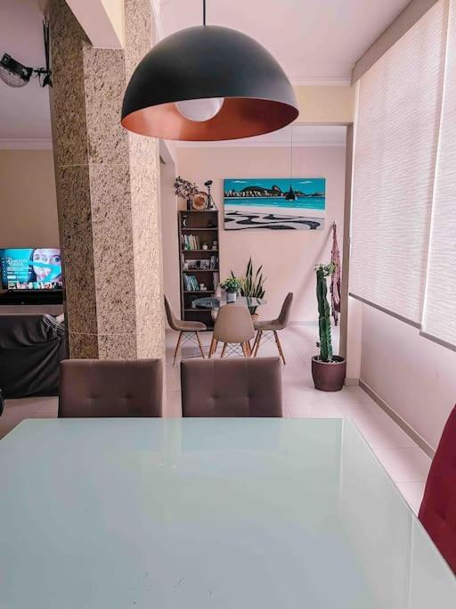 Apartamento Espacoso Em Copacabana *